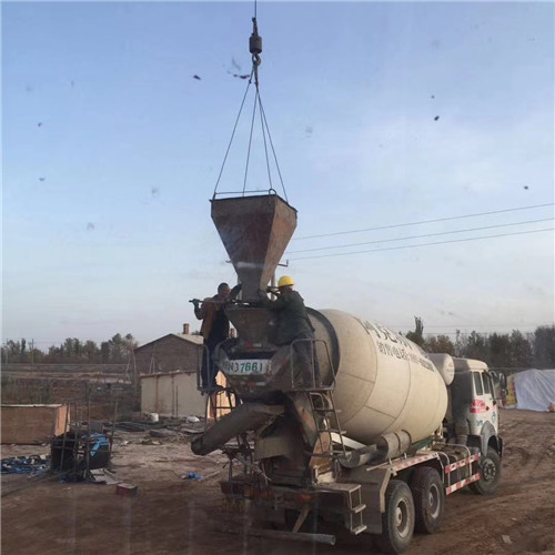 雅安市“精准瞄准”—— 吊车的 “定位导航” 技术